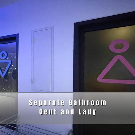 Pera Space Capsule Hotel Phuket Bagian luar foto